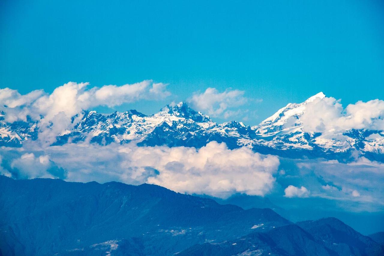 Oyo 195 Global Hotel And Resort Kathmandu Esterno foto